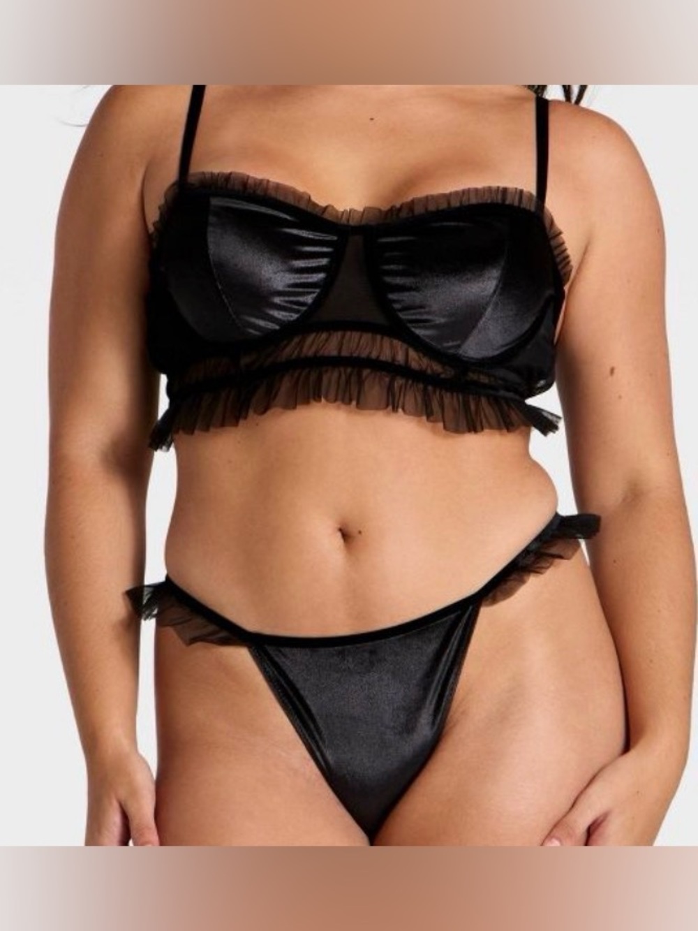 Women's Velvet & Mesh Pleated Lingerie Set